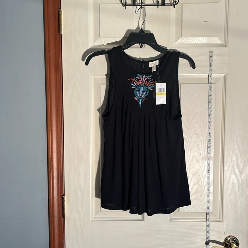NWT-Greige-M-black-Embroidered, knit, flowy, sleeveless top. Three button close.